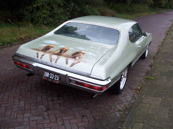 horenzienenzwijgenpontiac 006